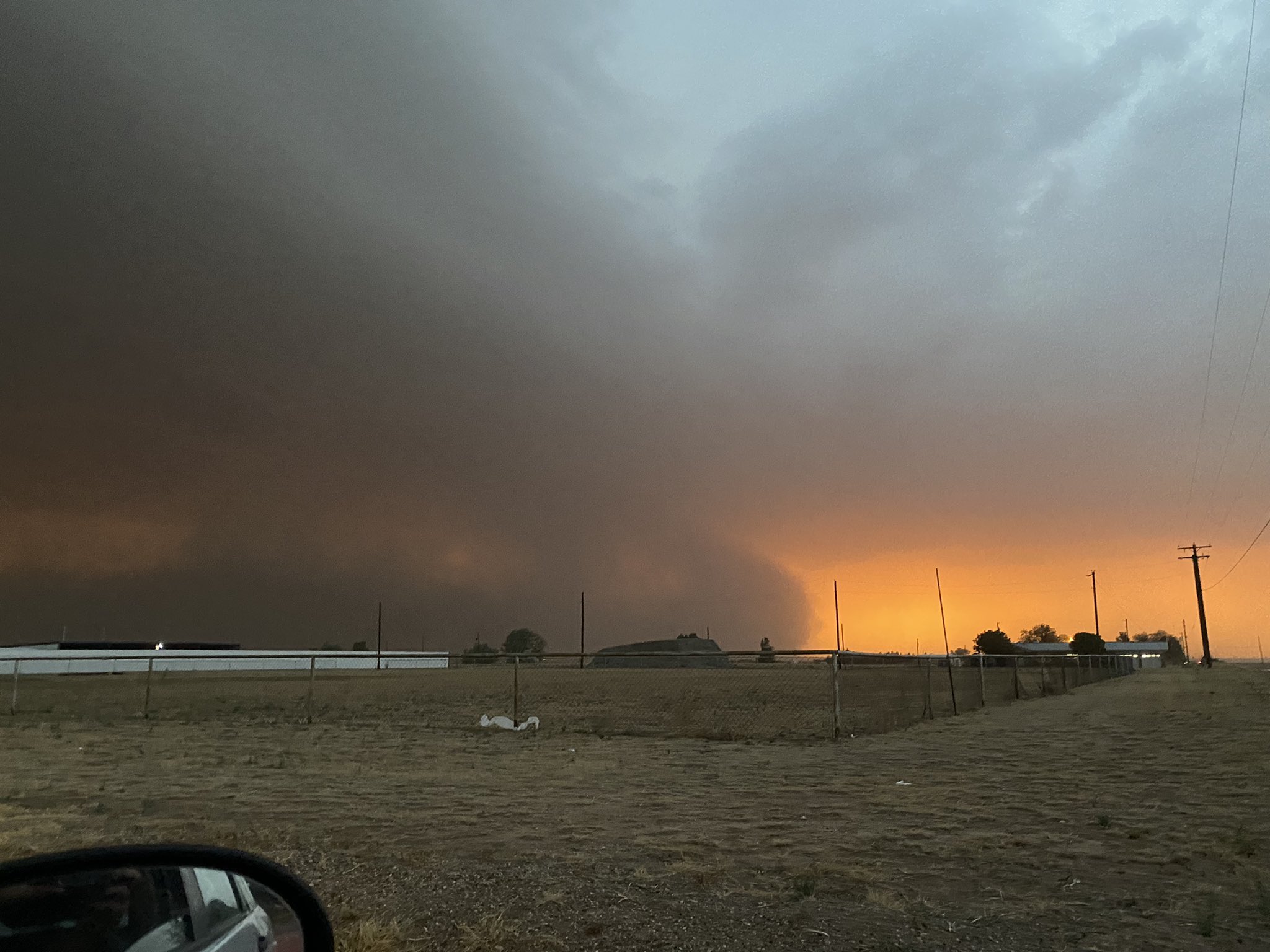 A wall of dust (haboob) near Smyer Tuesday evening (10 May 2022). The picture is courtesy of Jack Maney.
