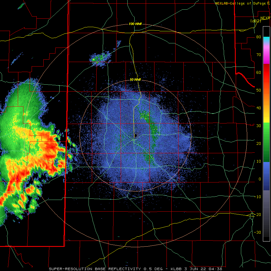 Lubbock WSR-88D radar animation valid from 11:38 pm on the 2nd to 7:22 am on 3 June 2022.